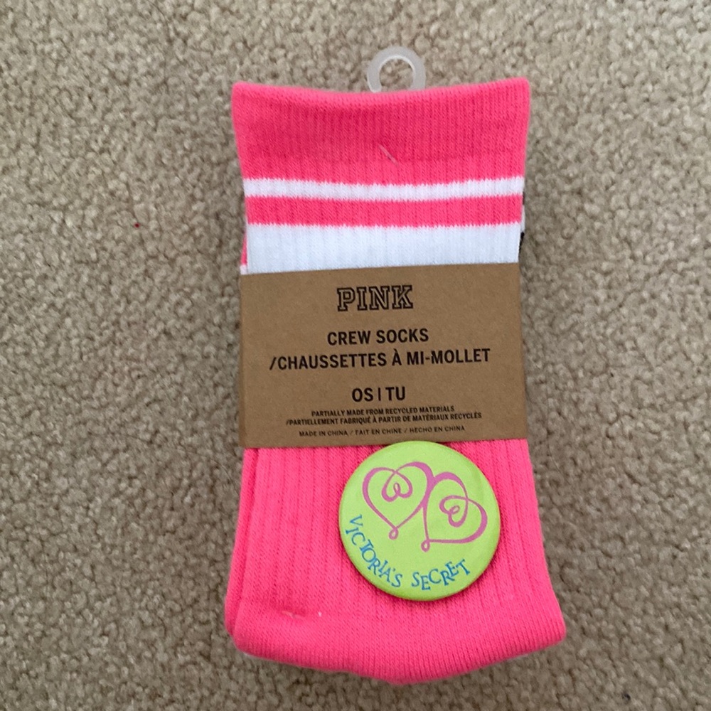 VS PINK Crew Socks💕 (2 pairs)
